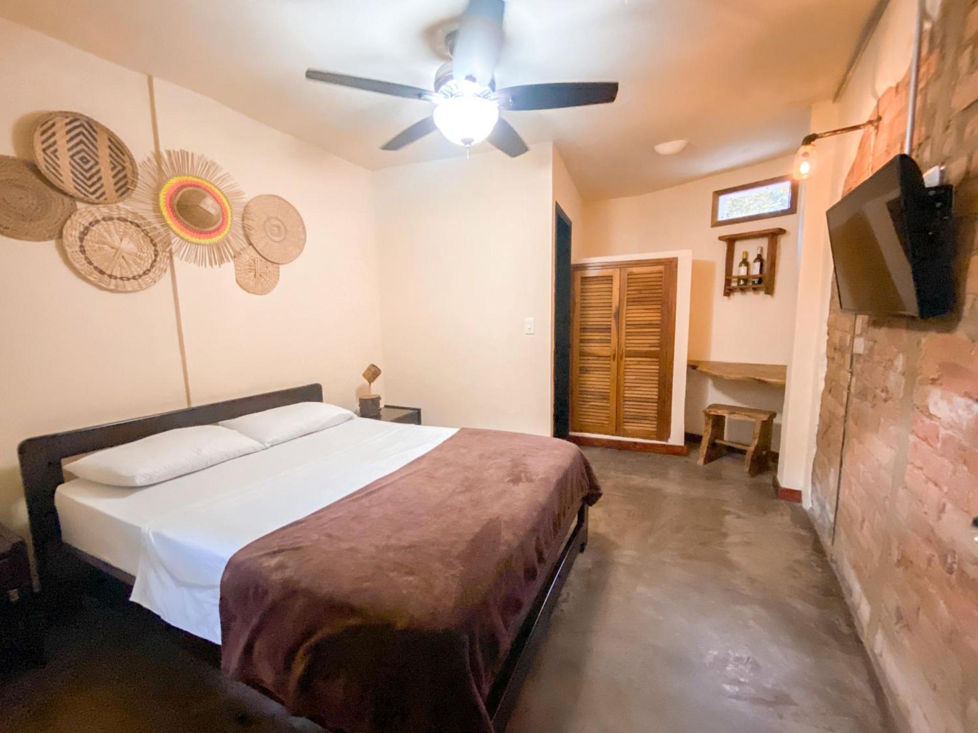 La Rosa Nautica Hostel Guaduas Extérieur photo