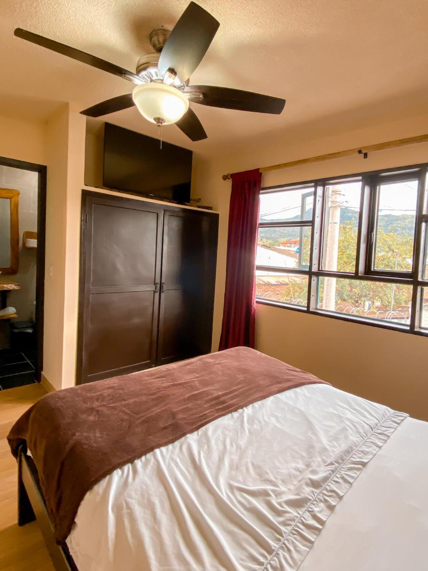 La Rosa Nautica Hostel Guaduas Chambre photo
