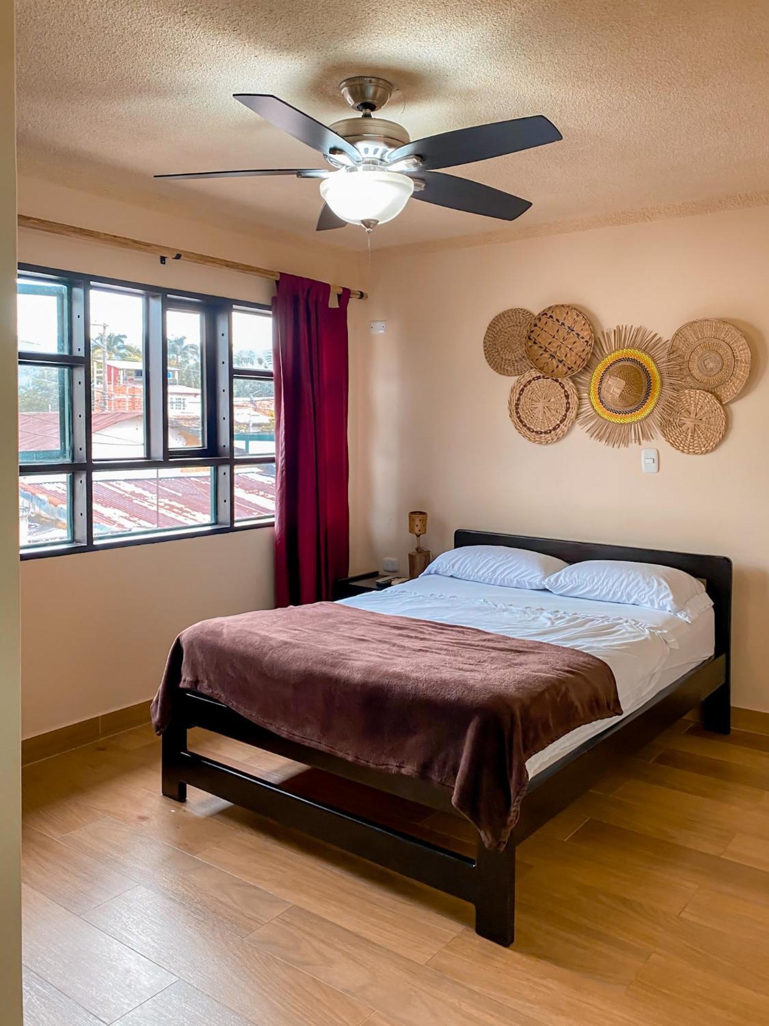 La Rosa Nautica Hostel Guaduas Chambre photo