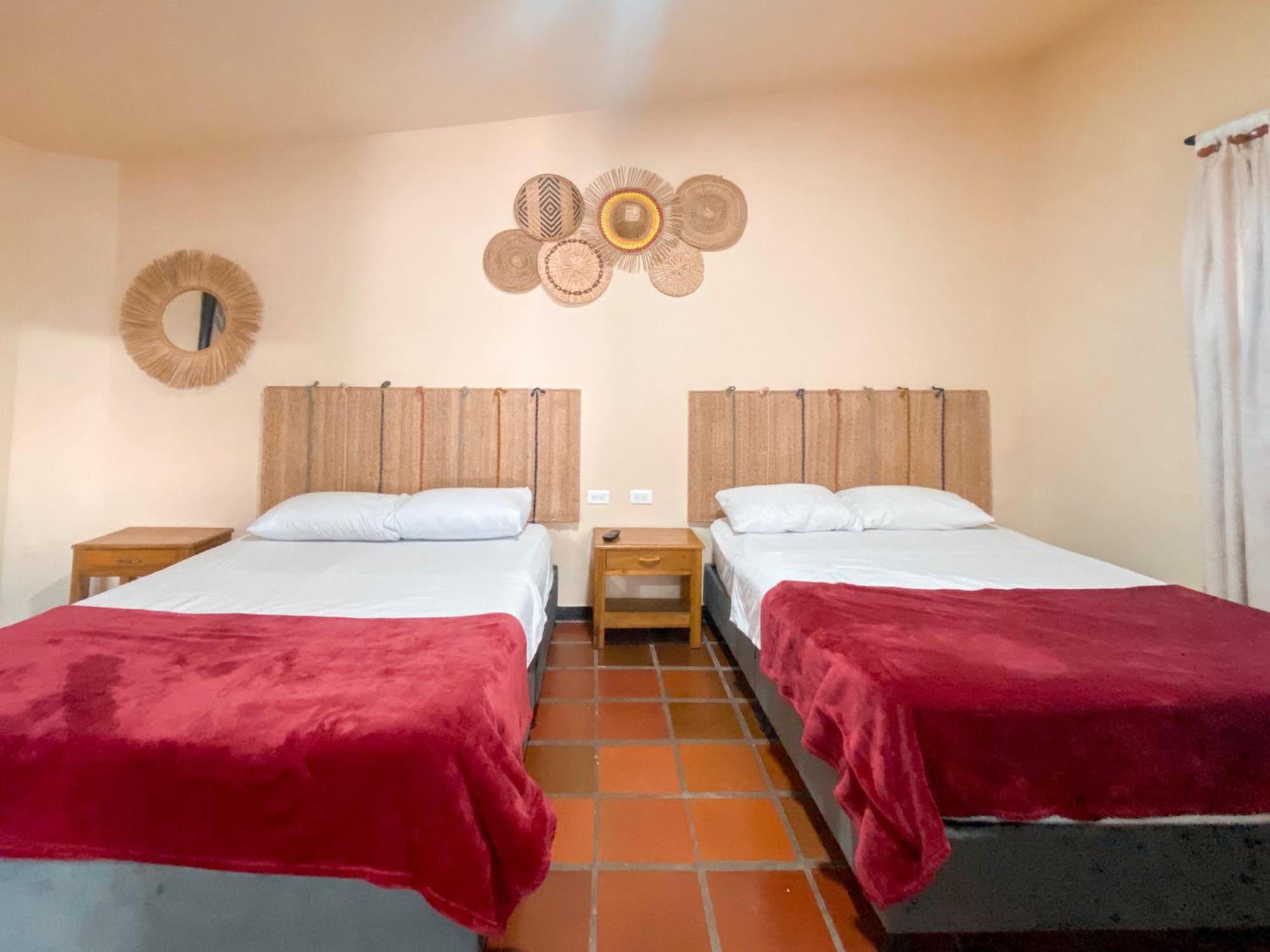 La Rosa Nautica Hostel Guaduas Chambre photo
