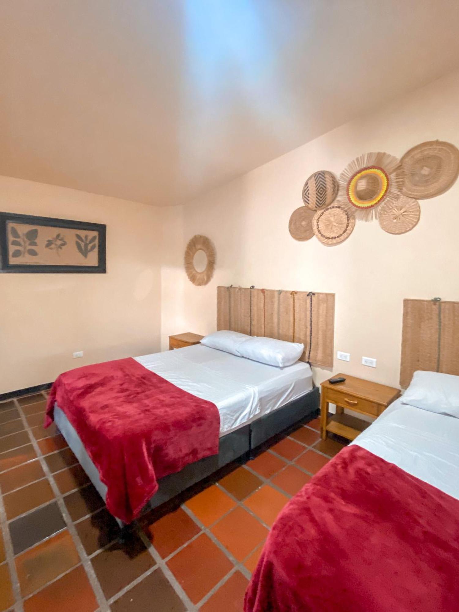 La Rosa Nautica Hostel Guaduas Chambre photo